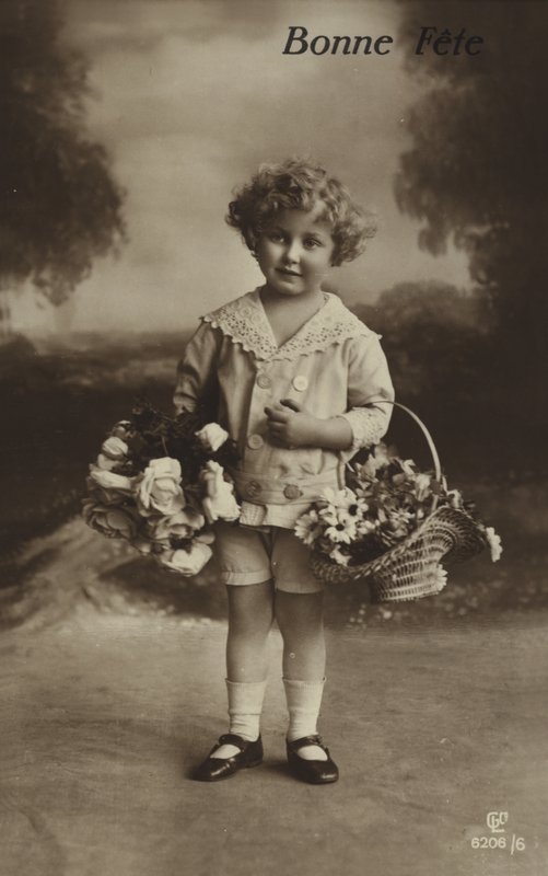 Cartão de aniversário com menino de French Photographer