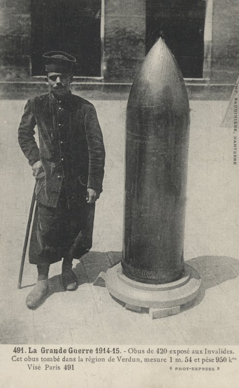 Primeira bomba da Primeira Guerra Mundial e soldado ferido de French Photographer