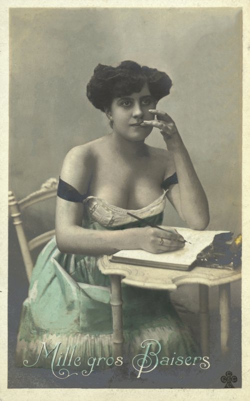 Menina, escrevendo uma carta de French Photographer