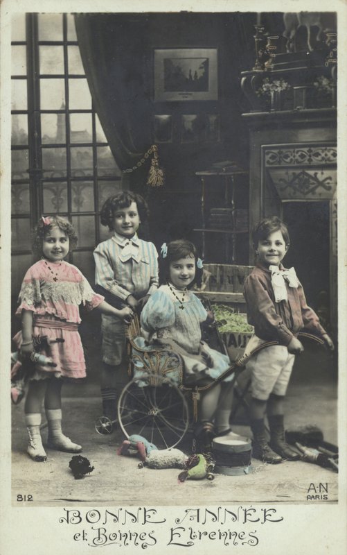 Grupo de brincar de crianças de French Photographer
