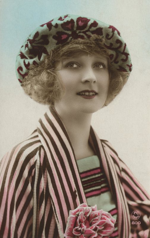 Mulher, em, um, listrado, casaco de French Photographer