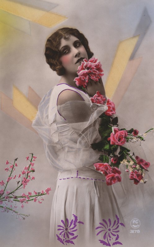 Mulher com flores de French Photographer