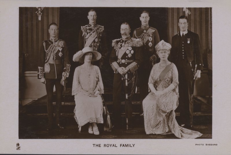 A família real (foto a p/b) de Alexander Bassano