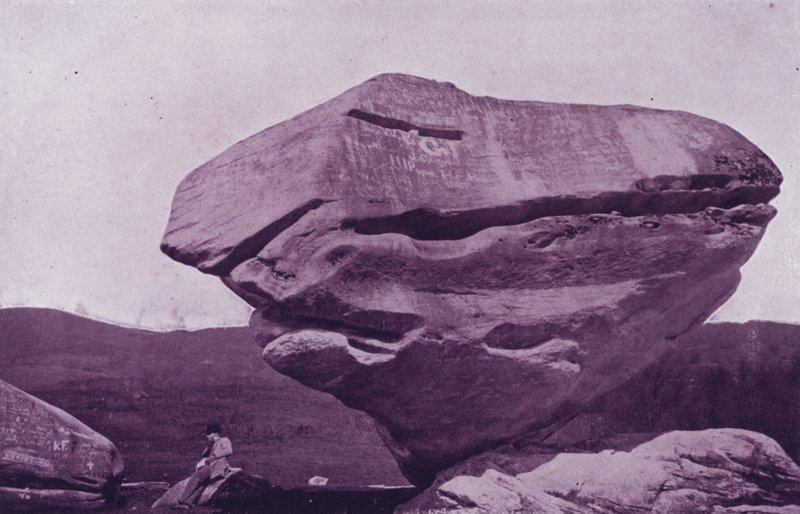 Balanced Rock, perto de Pittsfield, Massachusetts (foto a p/b) de American Photographer (after)