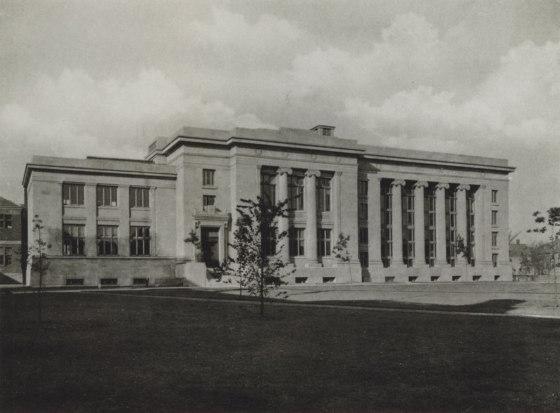 Universidade de Harvard: Langdell Hall, Faculdade de Direito de Harvard (foto a p/b) de American Photographer (after)