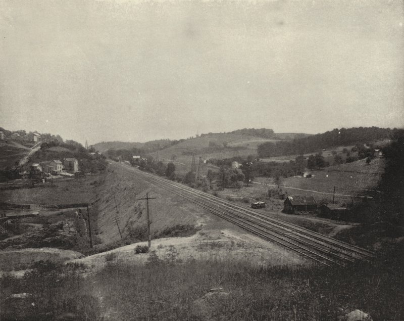 Natural Gas Wells, Grapeville, Pennsylvania (foto a p/b) de American Photographer (after)