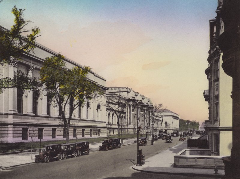 Nova lorque: Metropolitan Museum of Art, Fifth Avenue and East 80th Street (foto) de American Photographer (after)