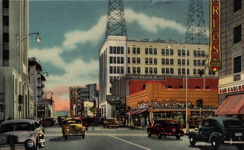 Phoenix, Arizona: Central Avenue, Looking South from Monroe (foto) de American Photographer (after)