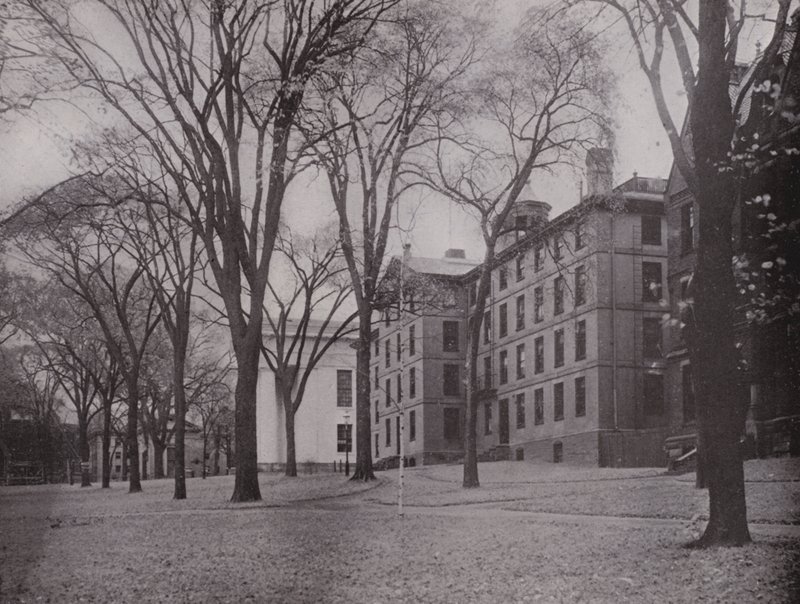 Providence, Rhode Island: The Campus, Brown University (foto a p/b) de American Photographer (after)