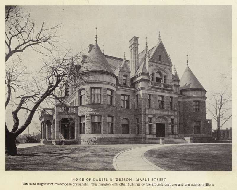 Springfield, Massachusetts: Casa de Daniel B Wesson, Maple Street (foto a p/b) de American Photographer (after)