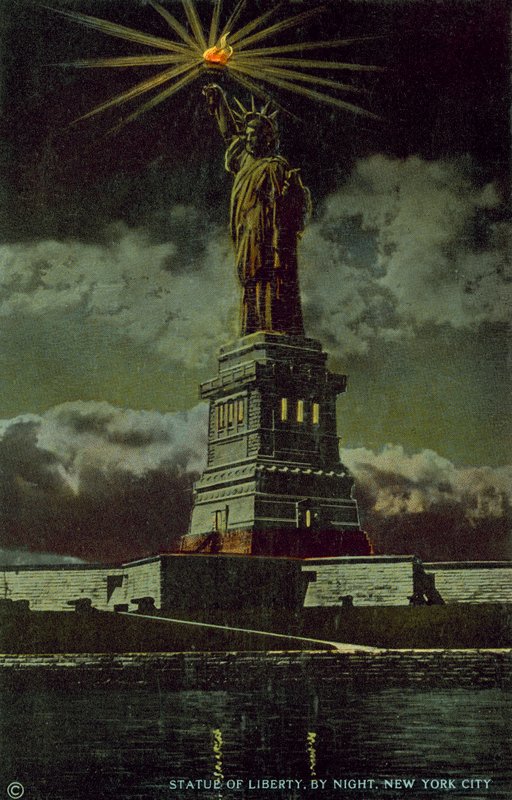 Estátua da Liberdade, Nova York, Nova York, EUA (foto colorida) de American Photographer (after)