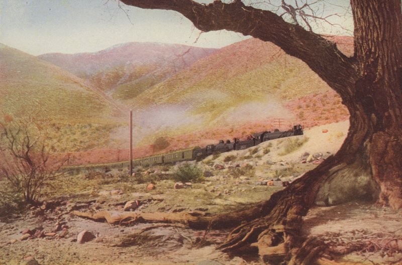 Subindo o Cajon Pass, Califórnia (foto colorida) de American Photographer