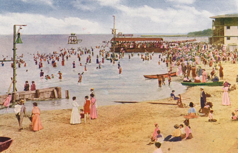 Chicago: Praia balnear da Wilson Avenue, North Shore (fotografia a cores) de American Photographer