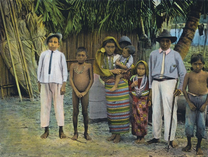 Família indiana, Ilha de Carti, San Blas, República do Panamá de American Photographer