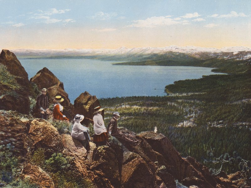 Lago Tahoe visto do Monte Watson, Califórnia (fotografia a cores) de American Photographer