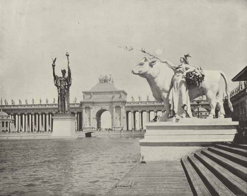 Olhando Lakeward da estátua da abundância de American Photographer
