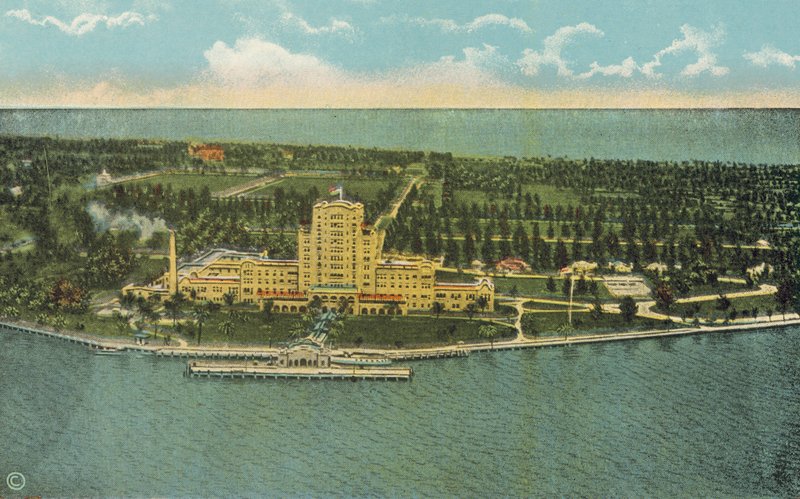Miami, Florida, c 1925: O belo Hotel Flamingo e arredores (fotografia a cores) de American Photographer