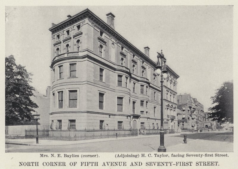 Esquina Norte da Quinta Avenida com a Rua Seventy-First (foto a p/b) de American Photographer