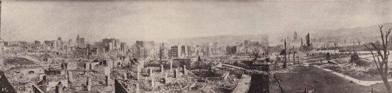 Panorama da Cidade dos Esqueletos a partir de Nob Hill (fotografia a preto e branco) de American Photographer