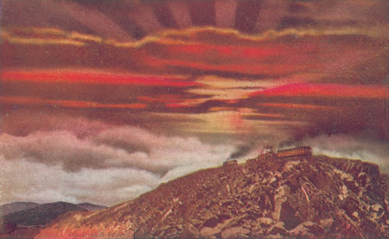 Pôr do sol em Pikes Peak (fotografia a cores) de American Photographer