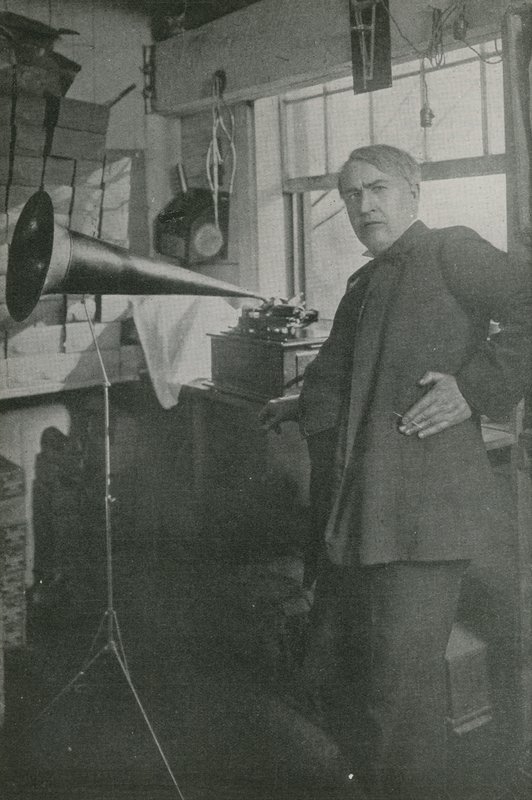 Thomas Edison em sua oficina de American Photographer