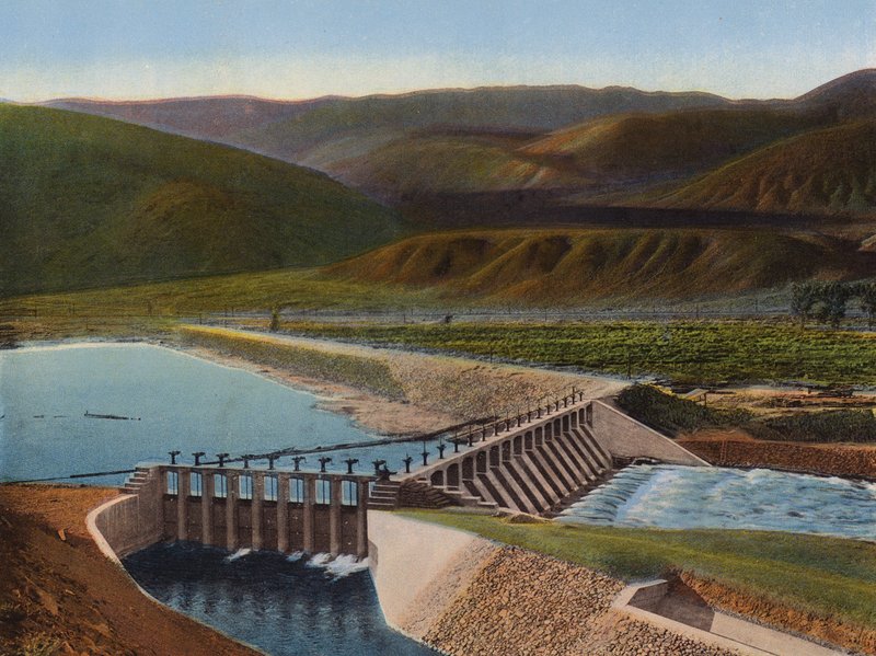 Barragem do rio Truckee, Nevada (fotografia a cores) de American Photographer