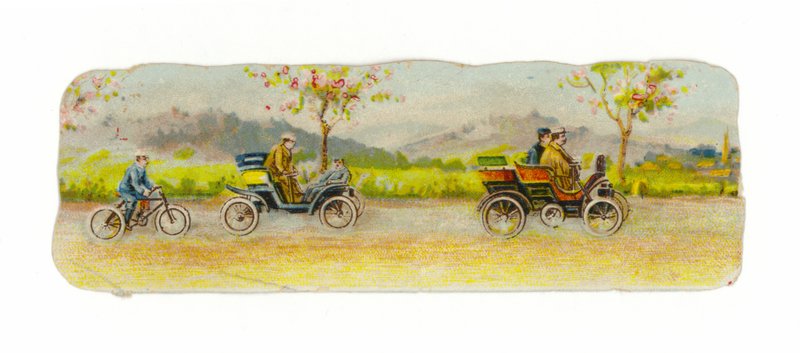 Estrada movimentada com carros e ciclos de American School