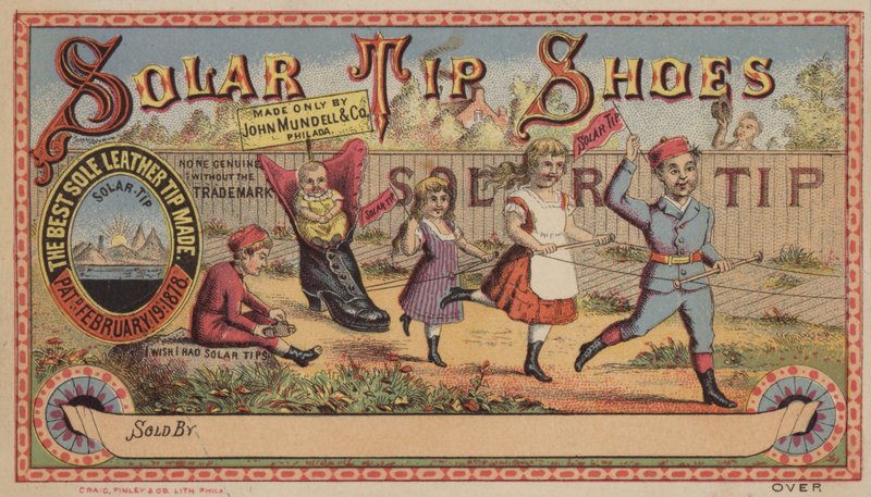 Crianças, puxando, bebê sapato de American School