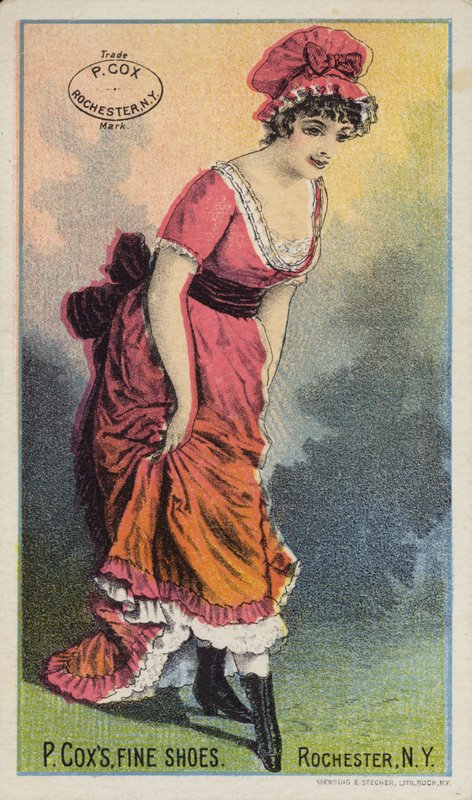 Lady in Mop Hat Admirando Botas de American School