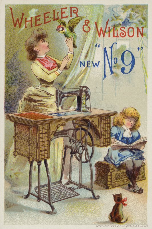 Mulher segurando papagaio ao lado da máquina de costura de American School