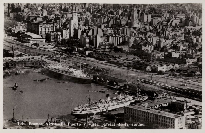 Porto e vista parcial da cidade, Buenos Aires, Argentina de Argentinian Photographer
