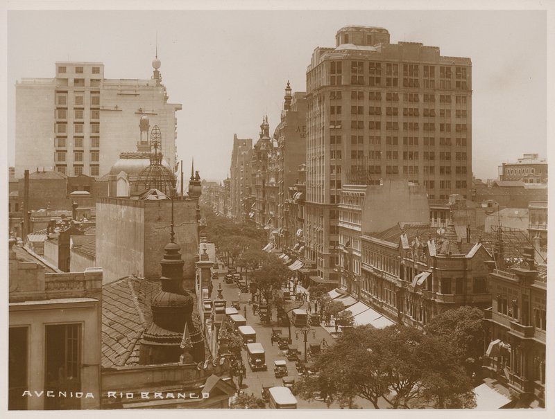 Avenida Rio Branco, Rio de Janeiro (b/w photo) de Brazilian Photographer
