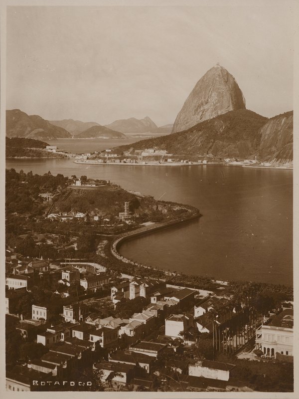 Botafogo, Rio de Janeiro (b/w photo) de Brazilian Photographer