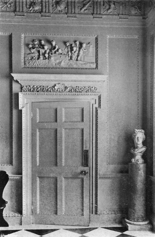Uma entrada no corredor de Charles Latham