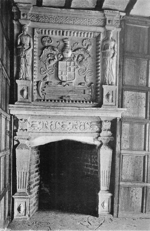 Peça de chaminé no quarto aposentado de Charles Latham