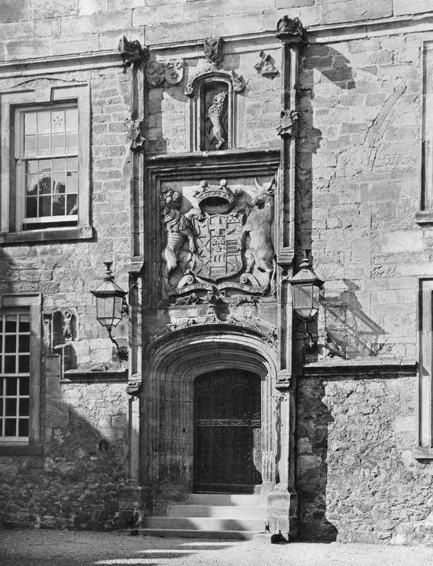Entrada no Quadrângulo de Charles Latham
