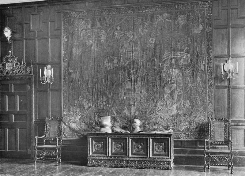 Lado leste da sala de desenho de Charles Latham