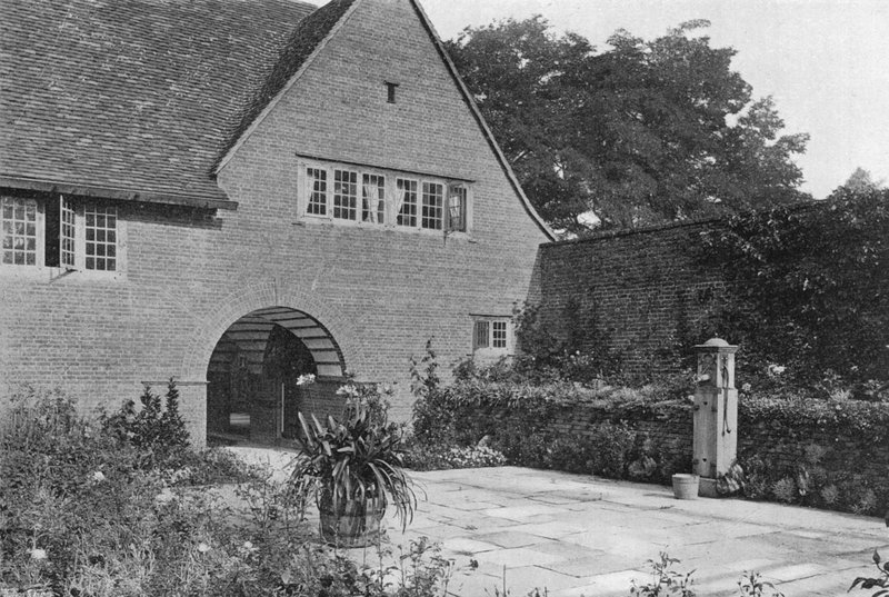 Do claustro ao jardim de Charles Latham