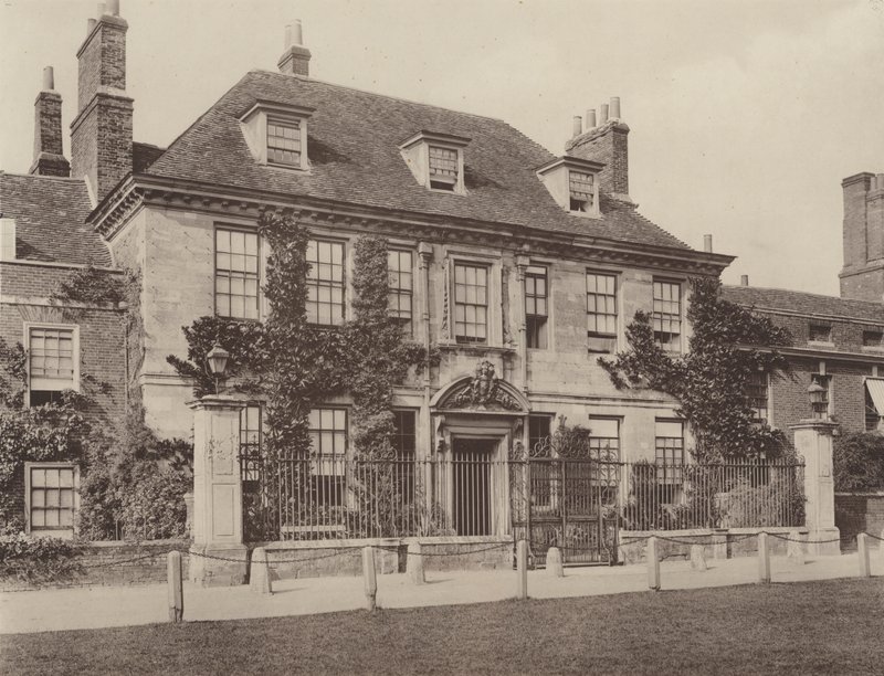 Casa no fim, Salisbury de Charles Latham