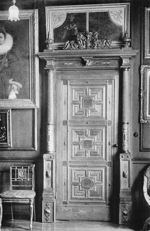 Na sala de desenho do carvalho de Charles Latham
