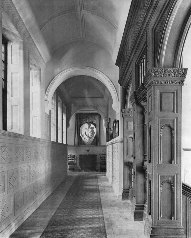 Descida de Escada, Corredor Oeste de Charles Latham