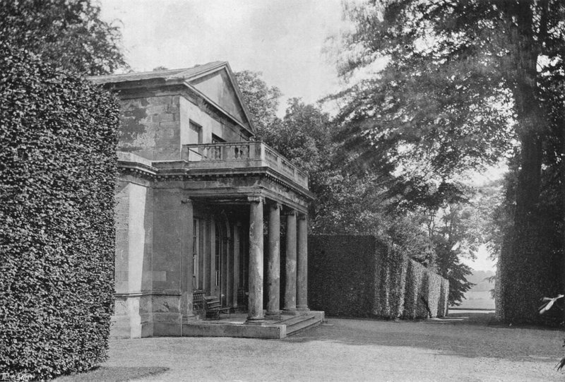 A capela de Charles Latham