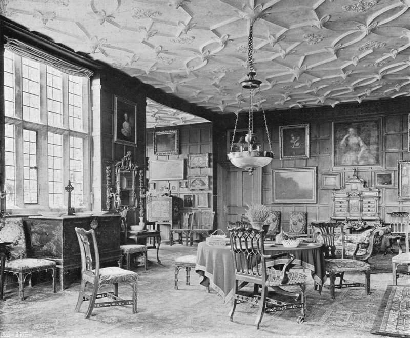 A sala de desenho da capela de Charles Latham