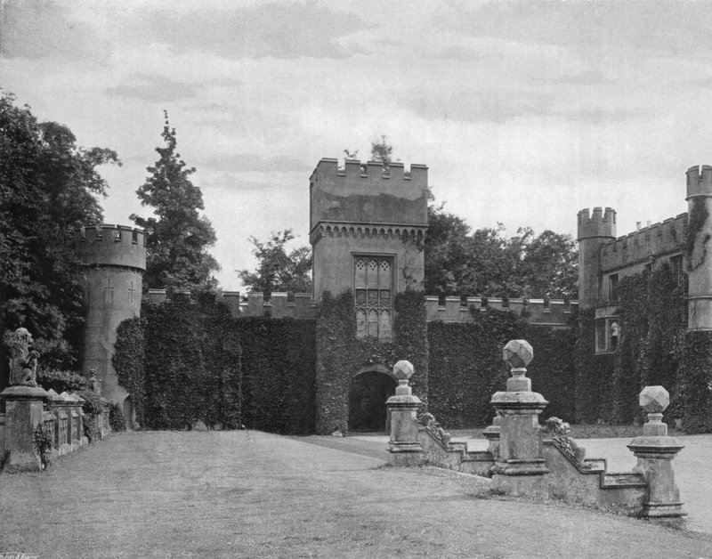 The Gatehouse de Charles Latham