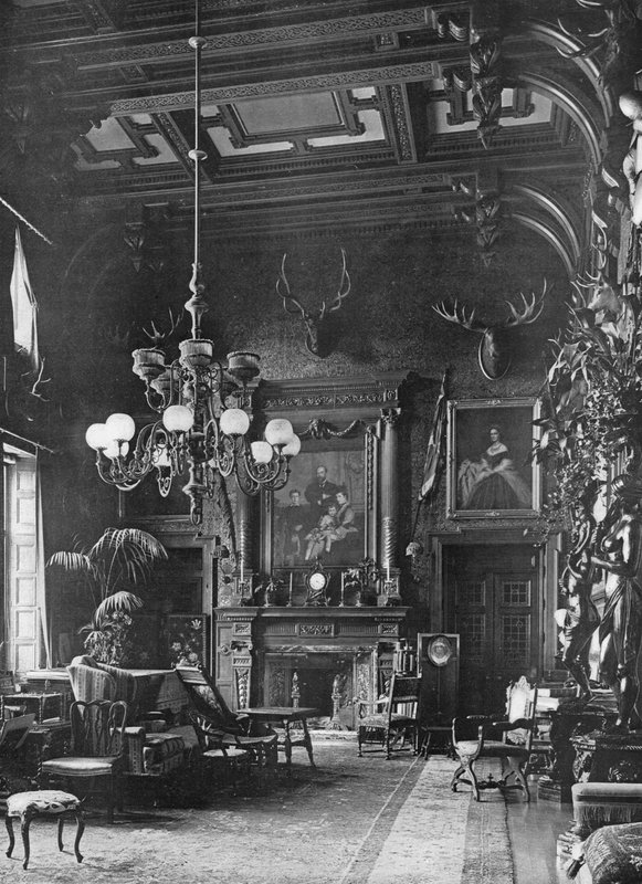 O Grande Saloon de Charles Latham