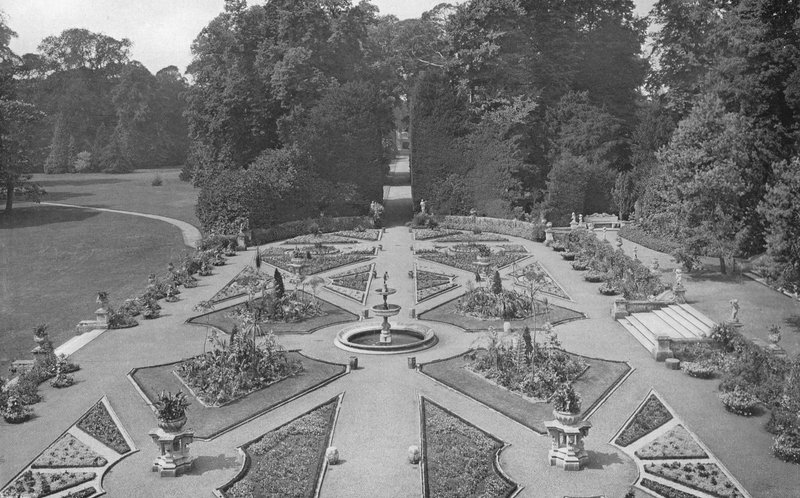 O Jardim Italiano (foto a p/b) de Charles Latham