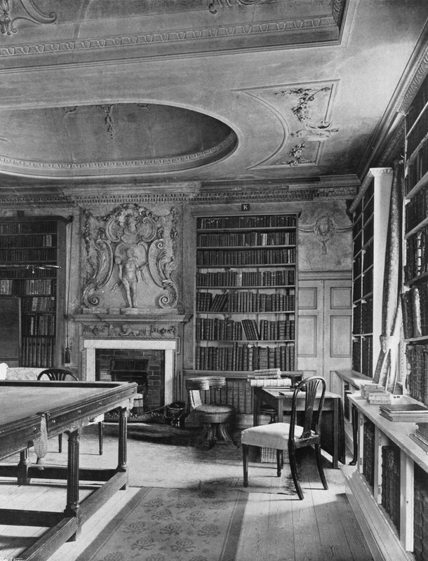 A antiga biblioteca de Charles Latham