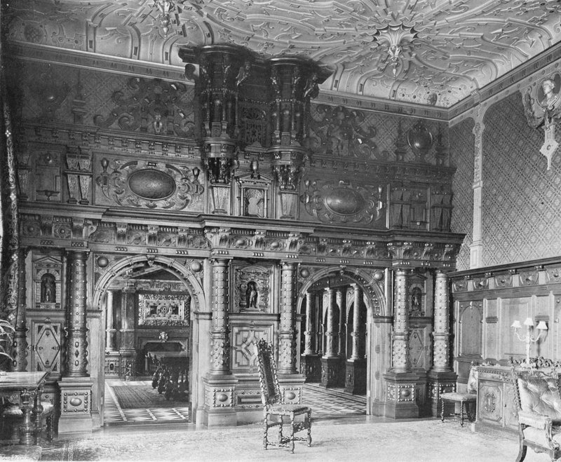 A tela na sala de jantar de Charles Latham