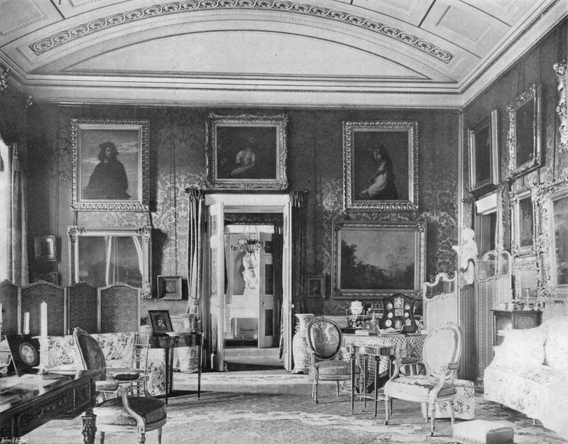 O extremo sul da sala de desenho de Charles Latham