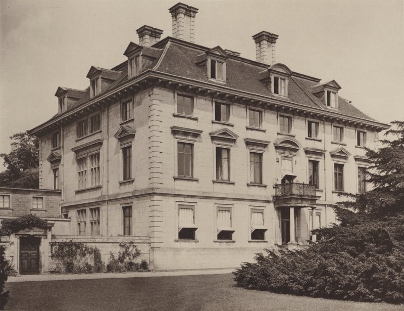 Thorpe Hall, Peterborough, a frente sul de Charles Latham